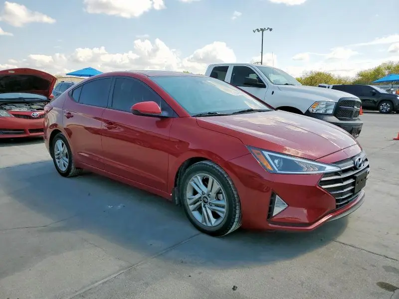 2019 HYUNDAI ELANTRA SEL  