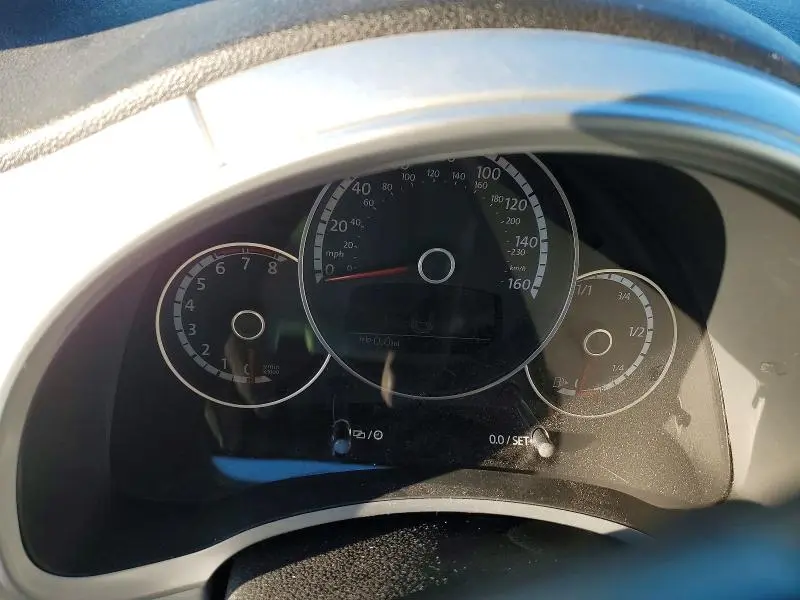 2015 VOLKSWAGEN BEETLE 1.8T  