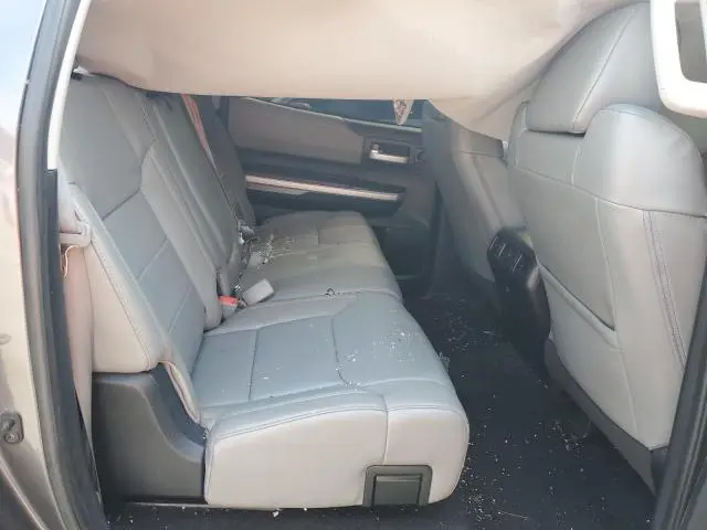 2017 TOYOTA TUNDRA CREWMAX LIMITED  