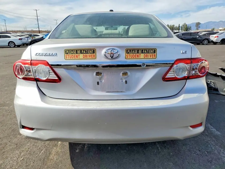 2011 TOYOTA COROLLA LE  