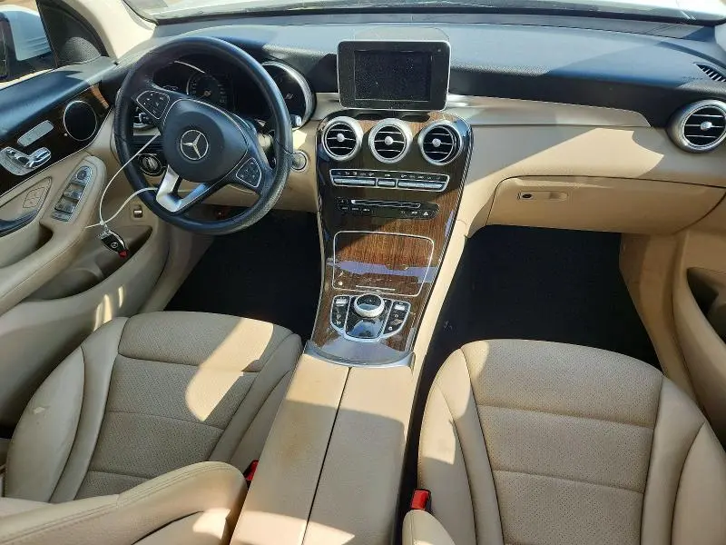 2019 MERCEDES-BENZ GLC 300  