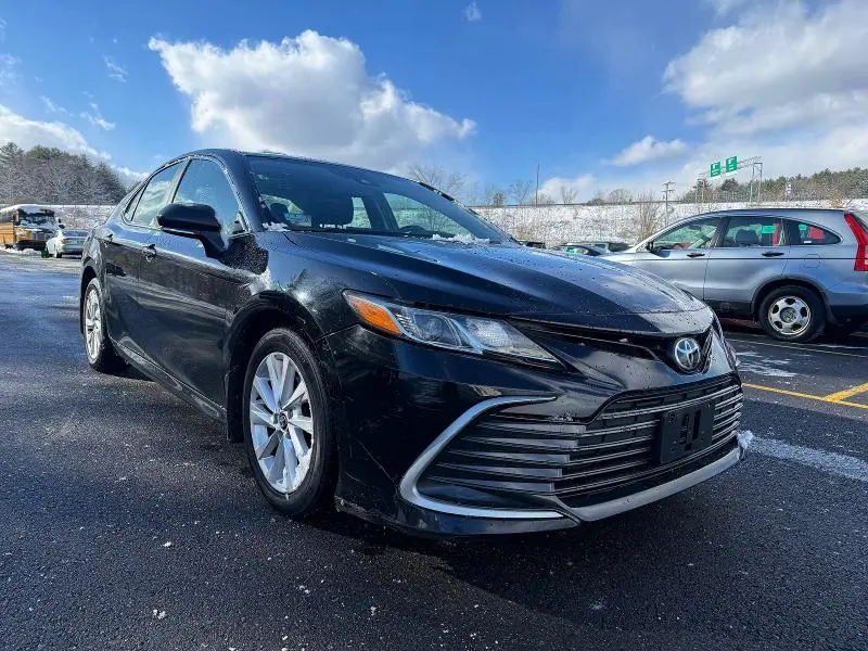 2021 TOYOTA CAMRY LE  