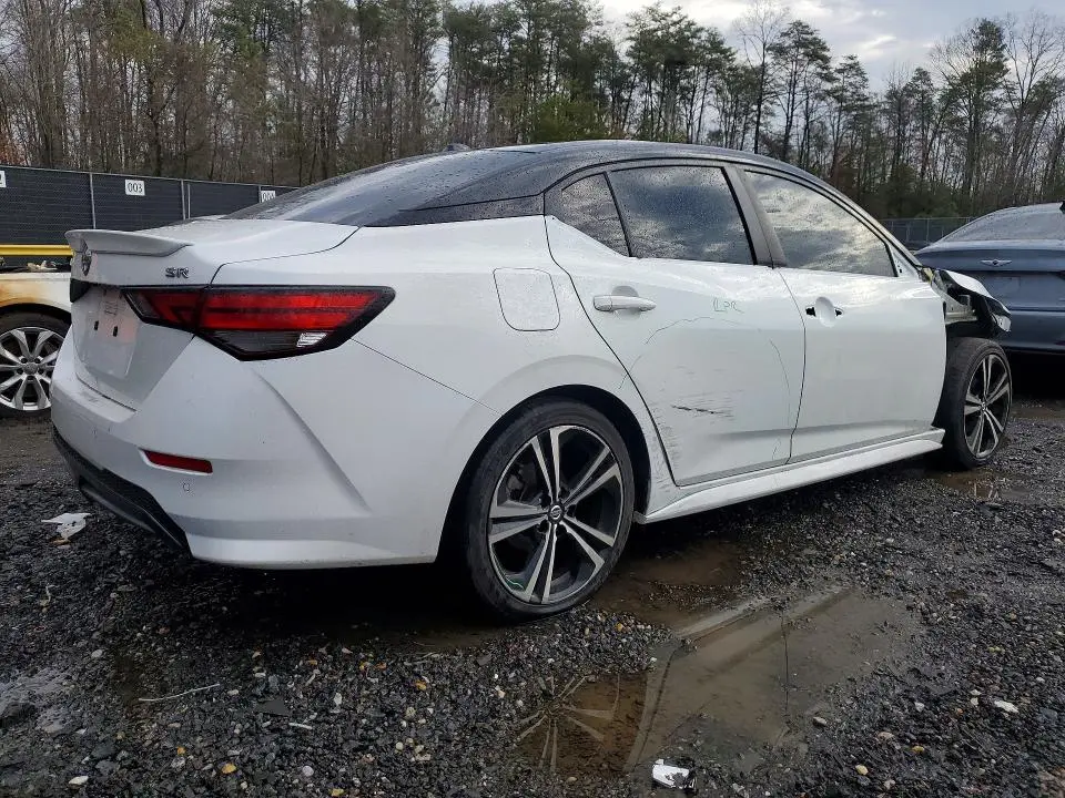 2021 NISSAN SENTRA SR  