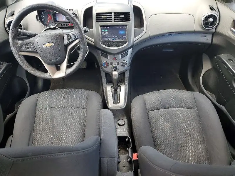 2016 CHEVROLET SONIC LT  