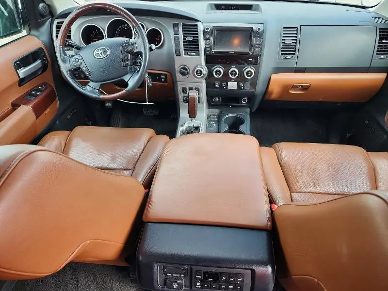 2012 TOYOTA SEQUOIA PLATINUM  