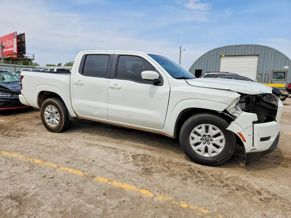 2022 NISSAN FRONTIER SV  