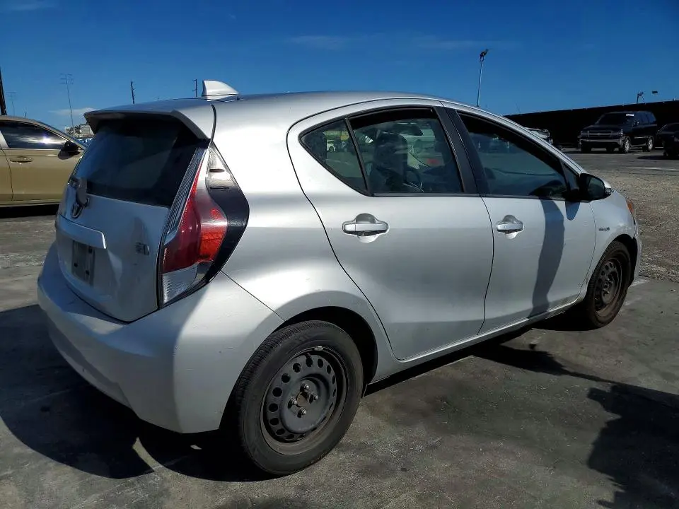 2015 TOYOTA PRIUS C ONE  