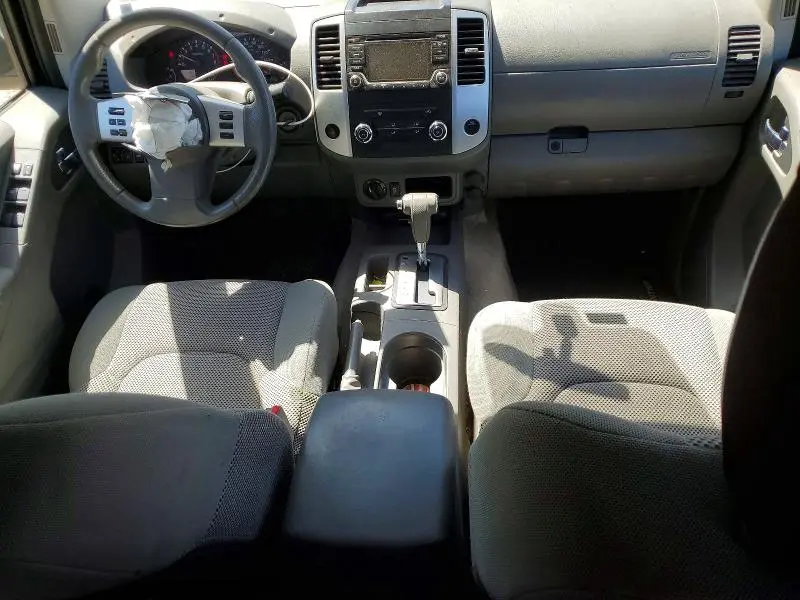 2015 NISSAN FRONTIER SV  