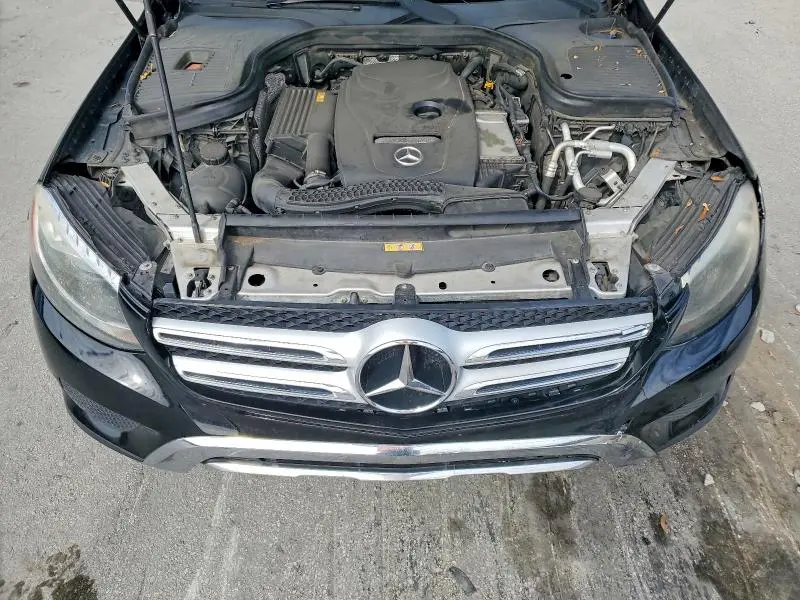 2018 MERCEDES-BENZ GLC 300  