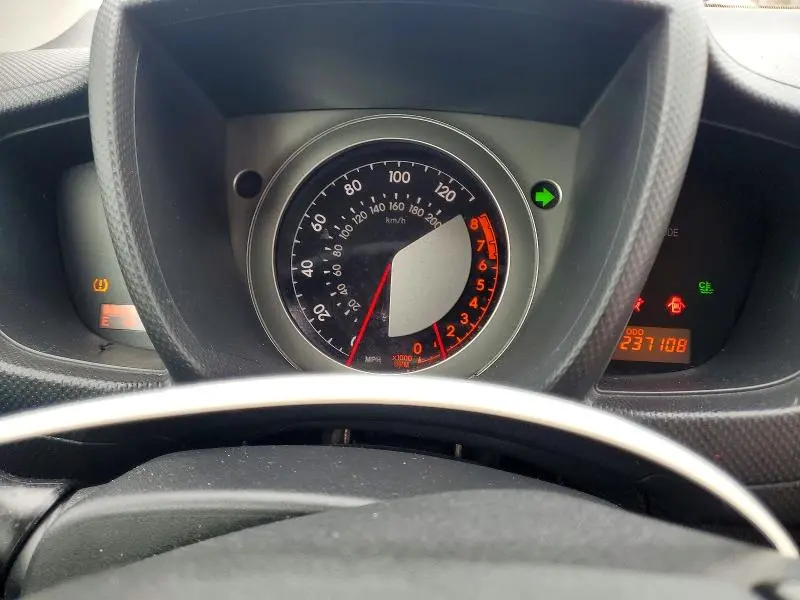 2010 TOYOTA SCION XD   