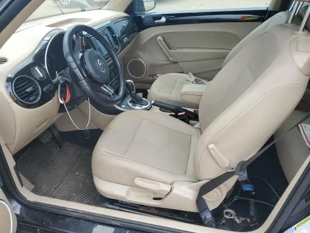 2018 VOLKSWAGEN BEETLE SE  