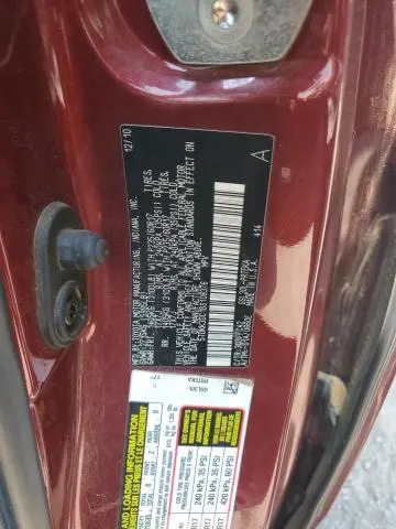 2011 TOYOTA SIENNA LE  