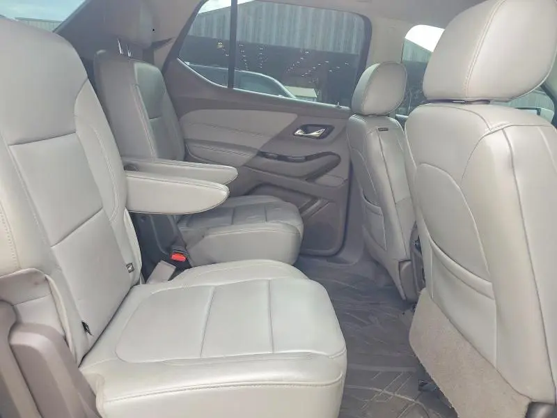 2019 CHEVROLET TRAVERSE LT  
