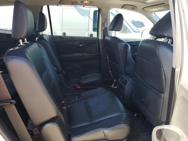 2017 HONDA PILOT ELITE  