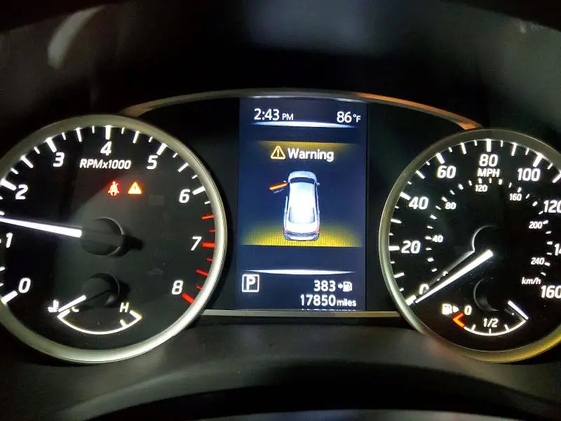 2016 NISSAN SENTRA SV  