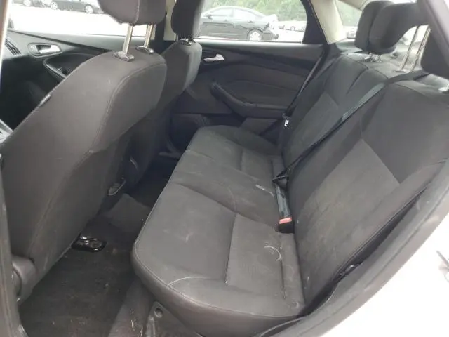 2018 FORD FOCUS SE  