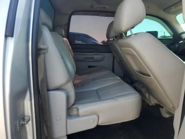 2011 CHEVROLET SILVERADO K2500 HEAVY DUTY LT  
