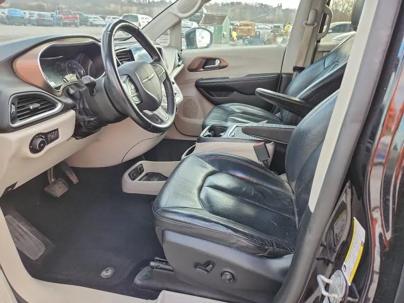 2017 CHRYSLER PACIFICA TOURING L PLUS  