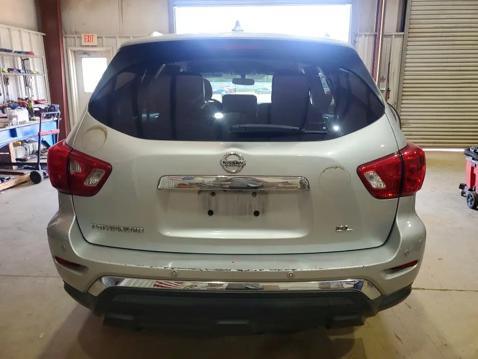 2019 NISSAN PATHFINDER SL  