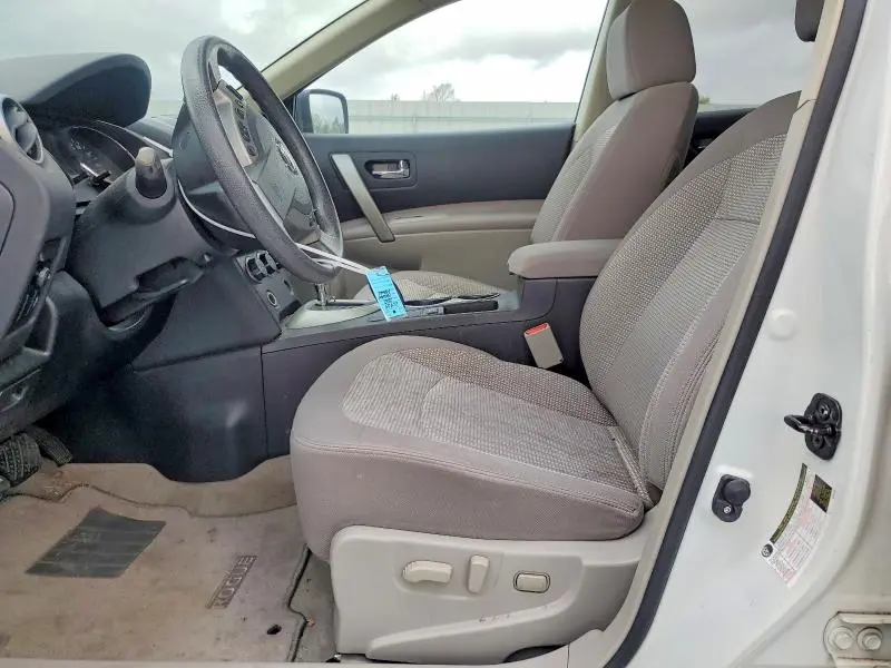 2012 NISSAN ROGUE S  