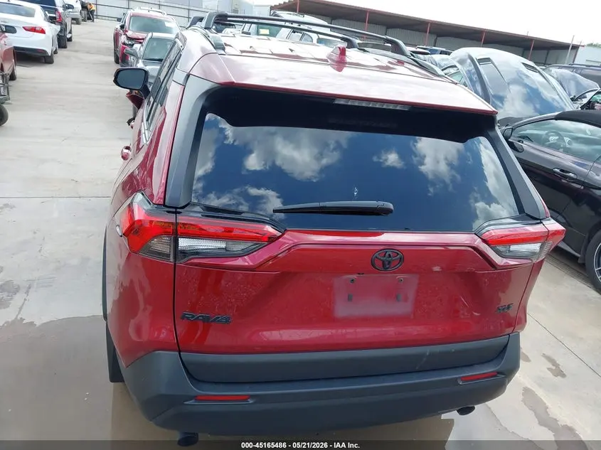 2025 TOYOTA RAV4 XLE