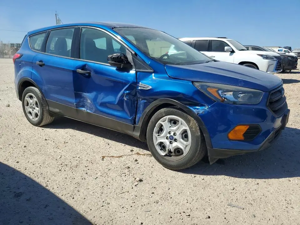 2019 FORD ESCAPE S  