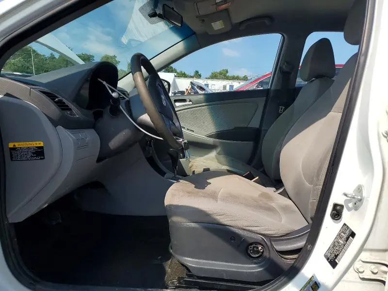 2014 HYUNDAI ACCENT GS  