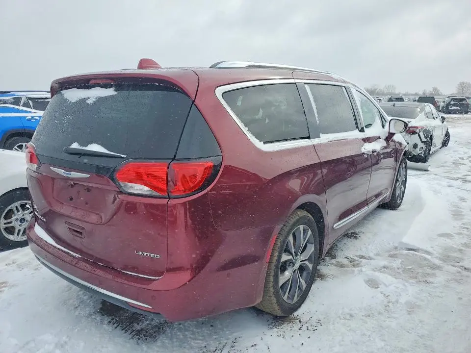 2018 CHRYSLER PACIFICA LIMITED  