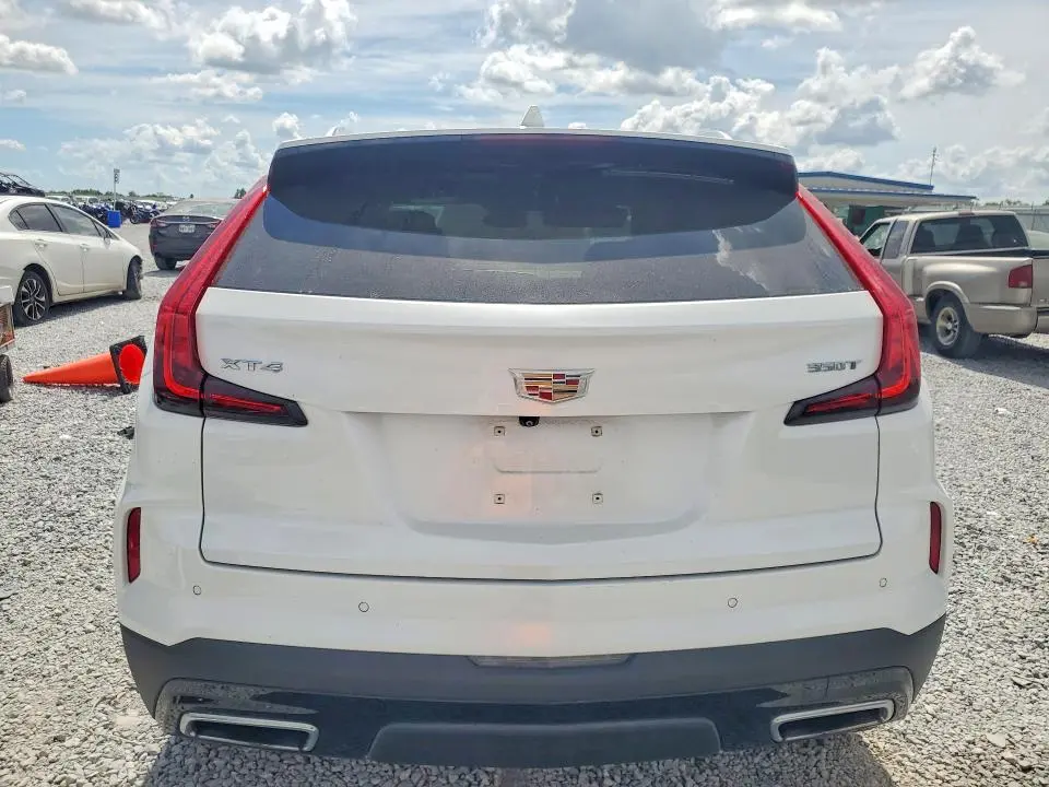 2025 CADILLAC XT4 PREMIUM LUXURY  