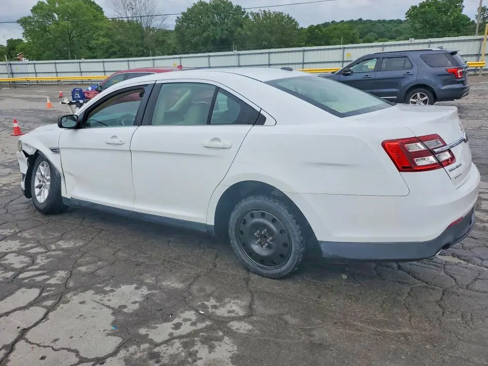 2013 FORD TAURUS SE  