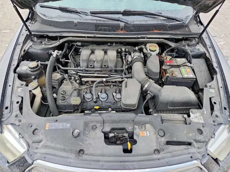 2015 FORD TAURUS SE  