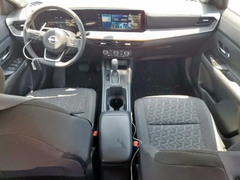 2025 NISSAN KICKS SV  