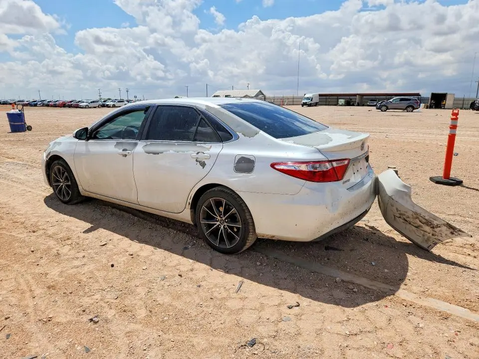 2015 TOYOTA CAMRY XSE  