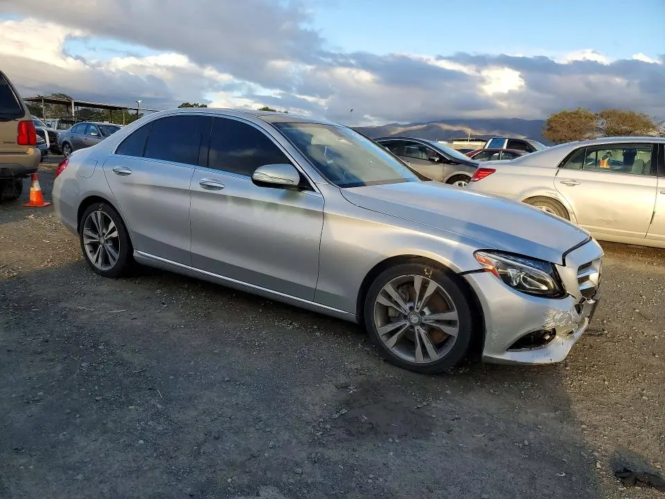 2015 MERCEDES-BENZ C 300  