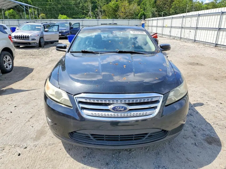 2011 FORD TAURUS SEL  
