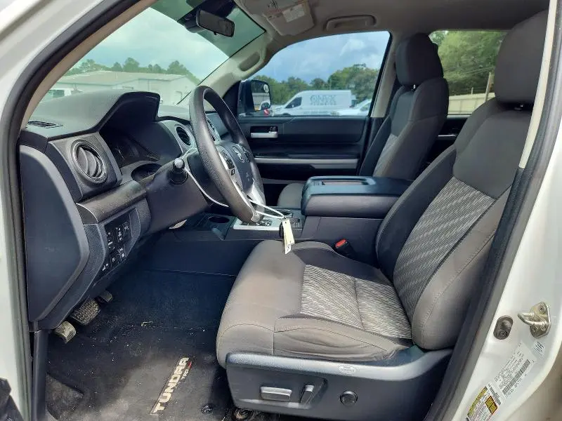 2018 TOYOTA TUNDRA CREWMAX SR5  