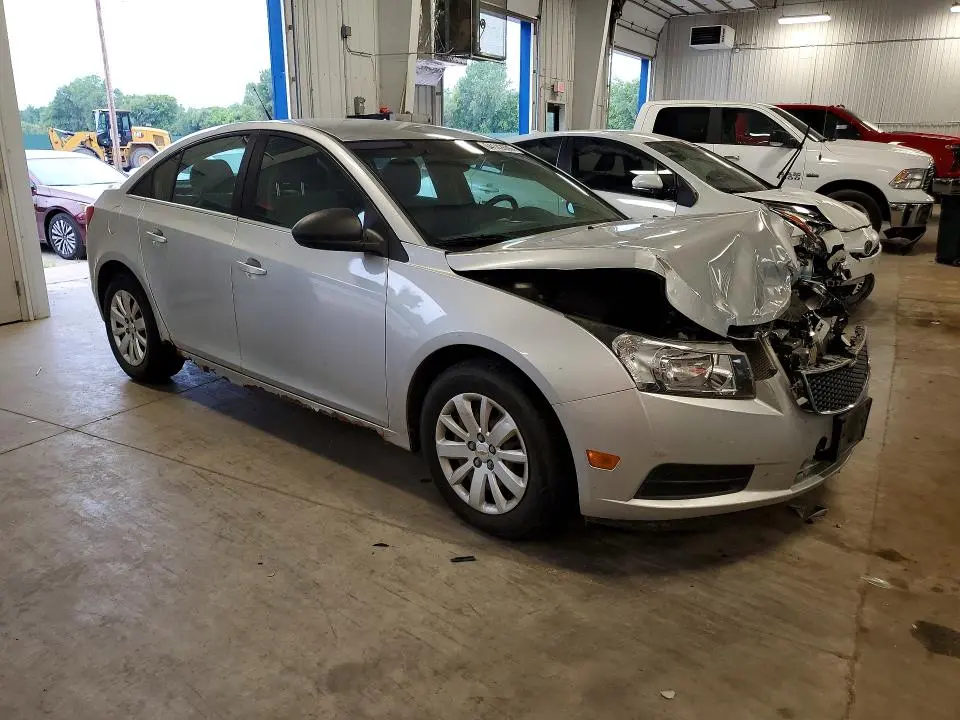 2011 CHEVROLET CRUZE LS  