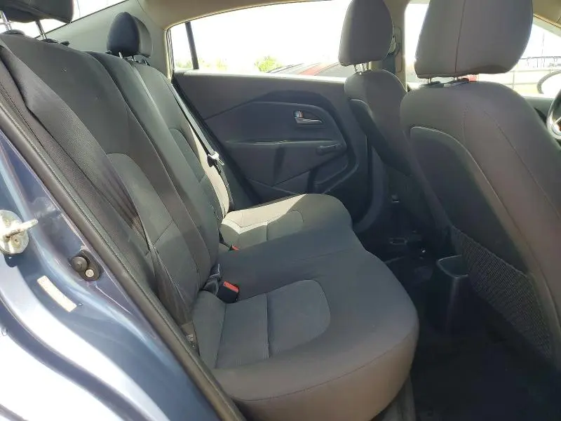2016 KIA RIO LX  