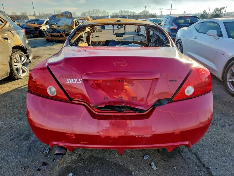 2010 NISSAN ALTIMA SR  