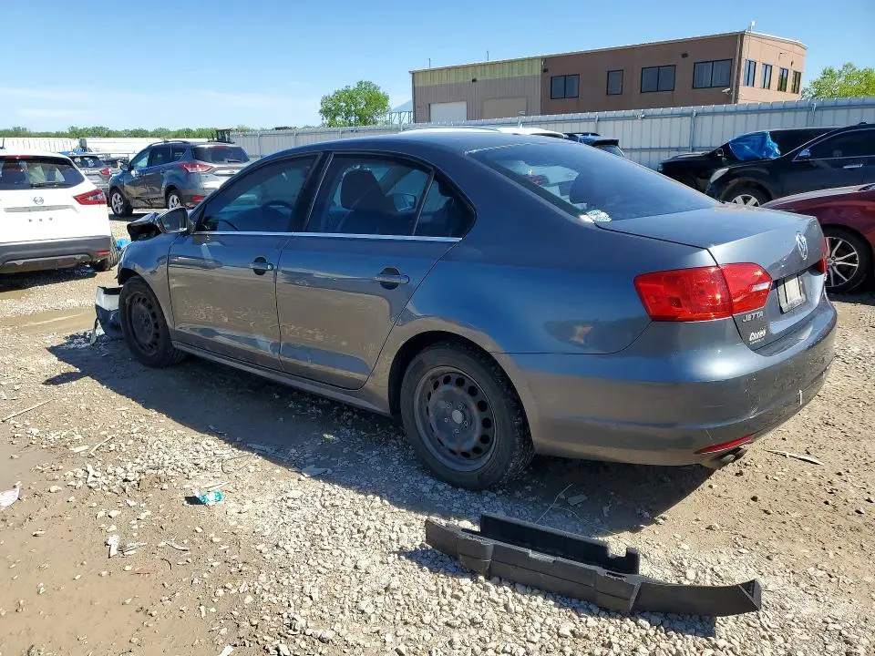 2013 VOLKSWAGEN JETTA SE  