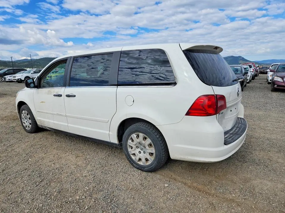 2011 VOLKSWAGEN ROUTAN S  