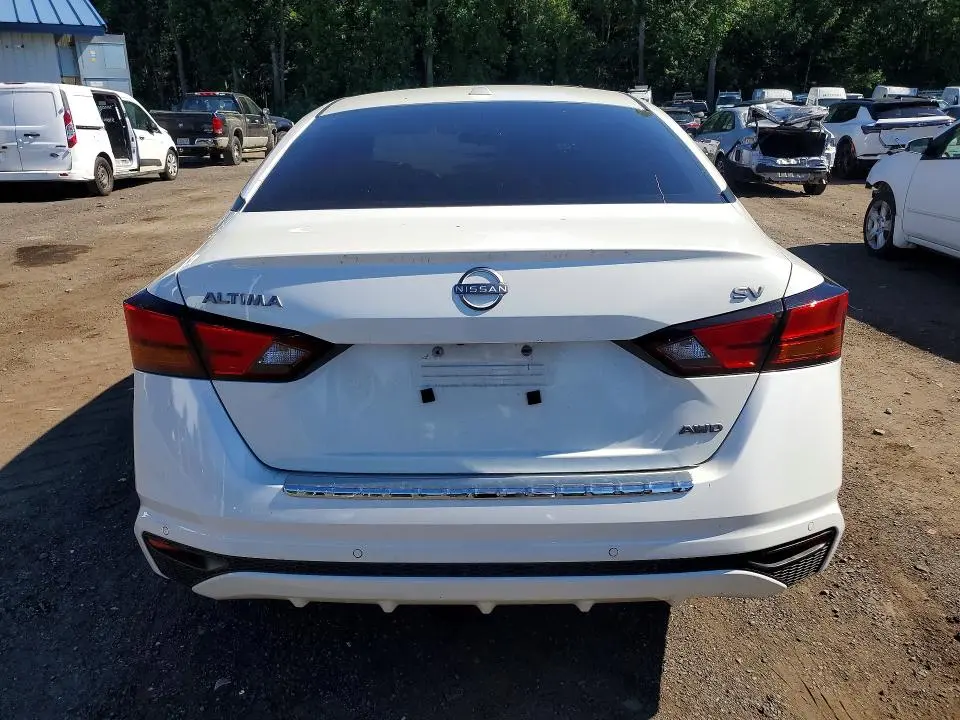 2023 NISSAN ALTIMA SV  