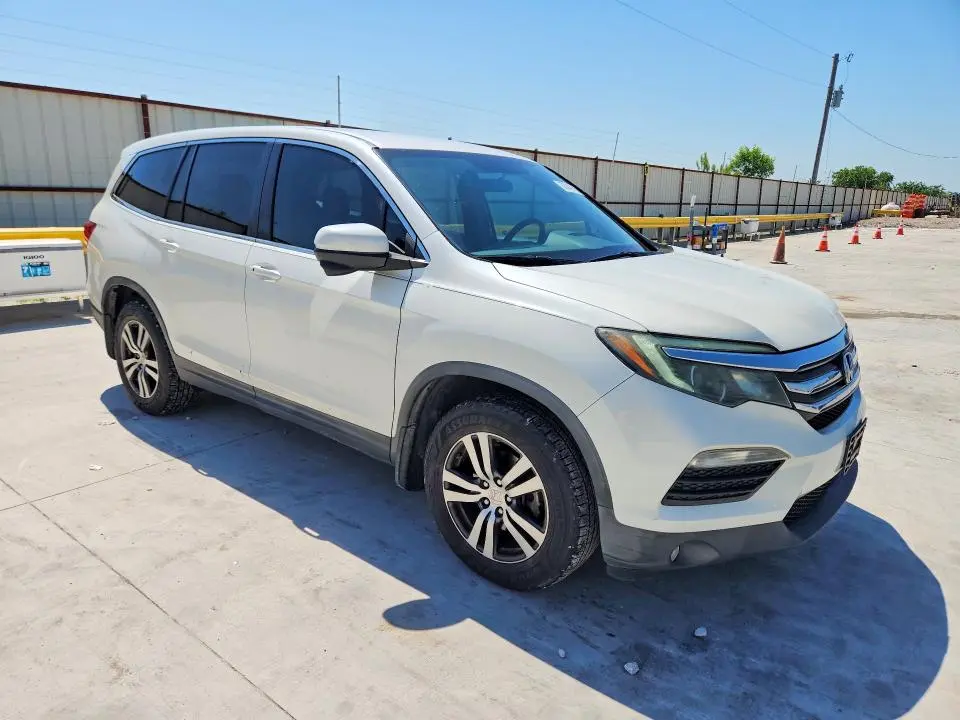 2017 HONDA PILOT EX  