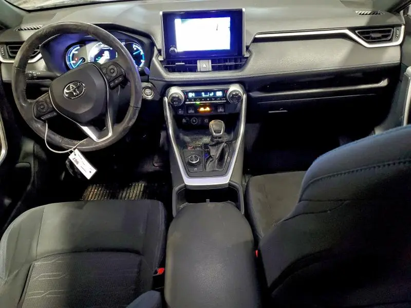 2023 TOYOTA RAV4 SE  