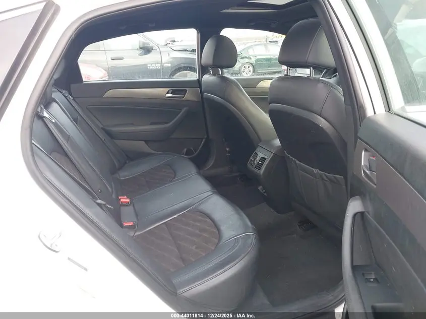 2019 HYUNDAI SONATA SPORT