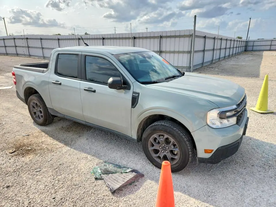 2022 FORD MAVERICK XL  