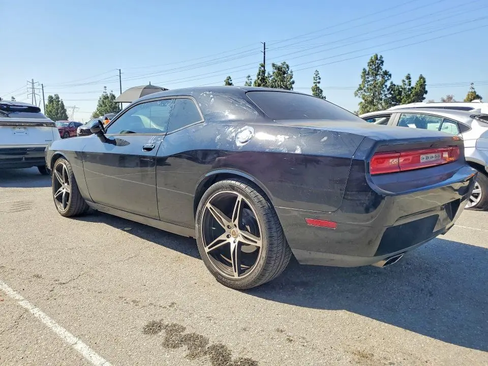 2013 DODGE CHALLENGER SXT  