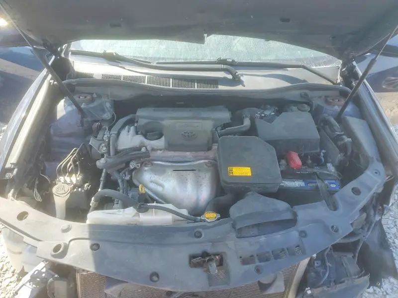 2014 TOYOTA CAMRY LE  