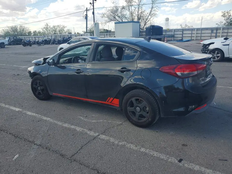 2017 KIA FORTE LX  