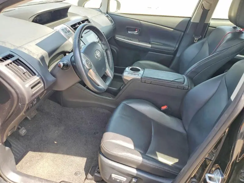 2015 TOYOTA PRIUS V FOUR  